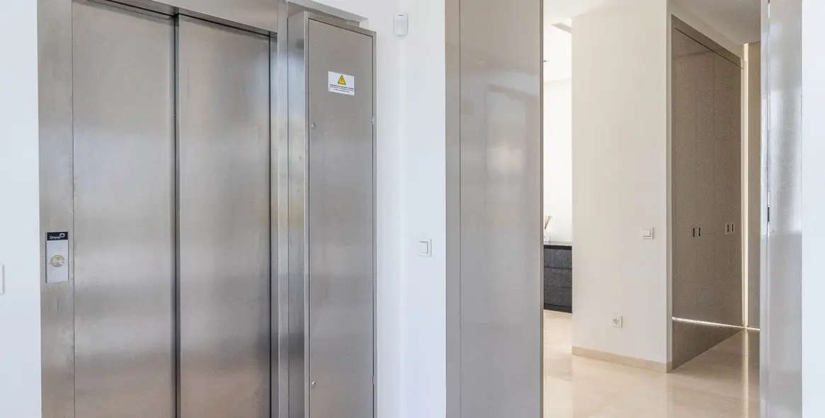 Venta de villa independiente en Benahavís 11