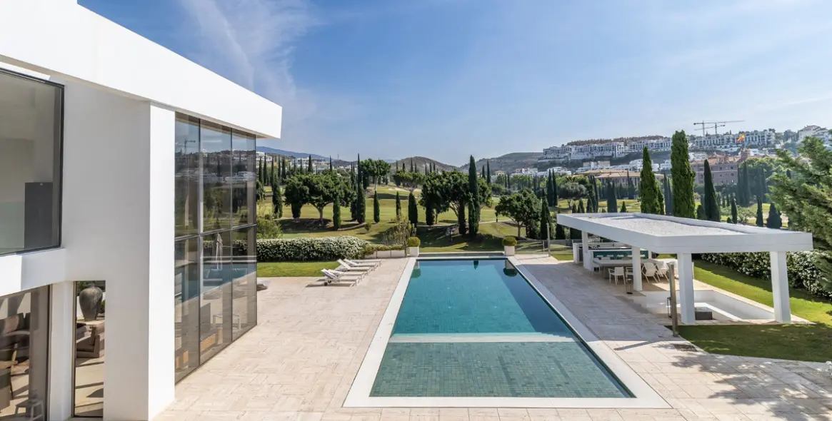 Краткосрочная аренда  отдельно стоящей виллы в Benahavís 33