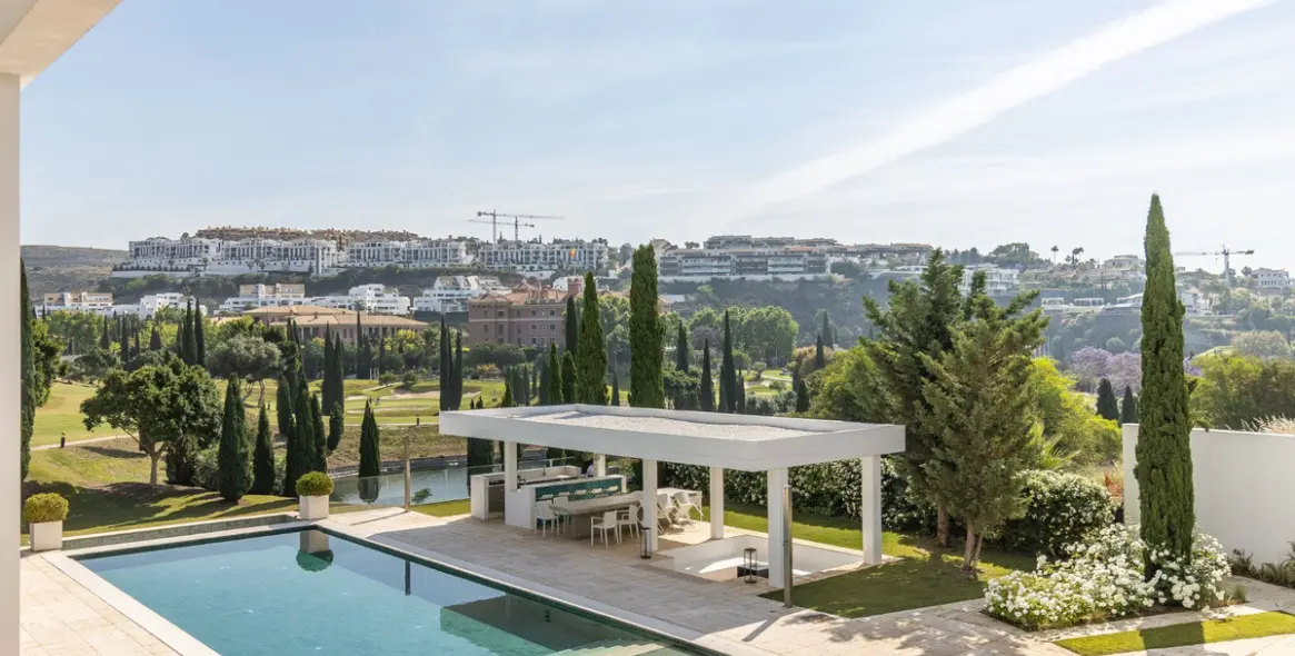 Краткосрочная аренда  отдельно стоящей виллы в Benahavís 34