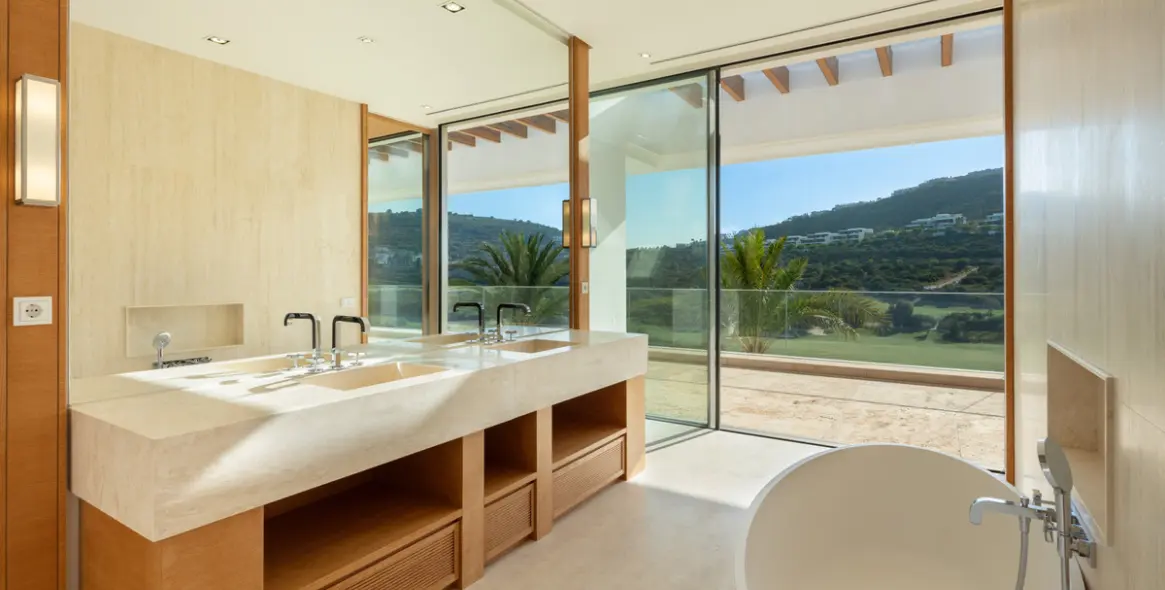 Venta de villa independiente en Casares 17