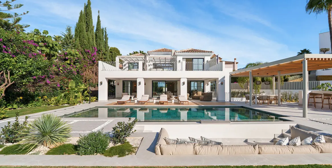 Venta de villa independiente en La Quinta 1