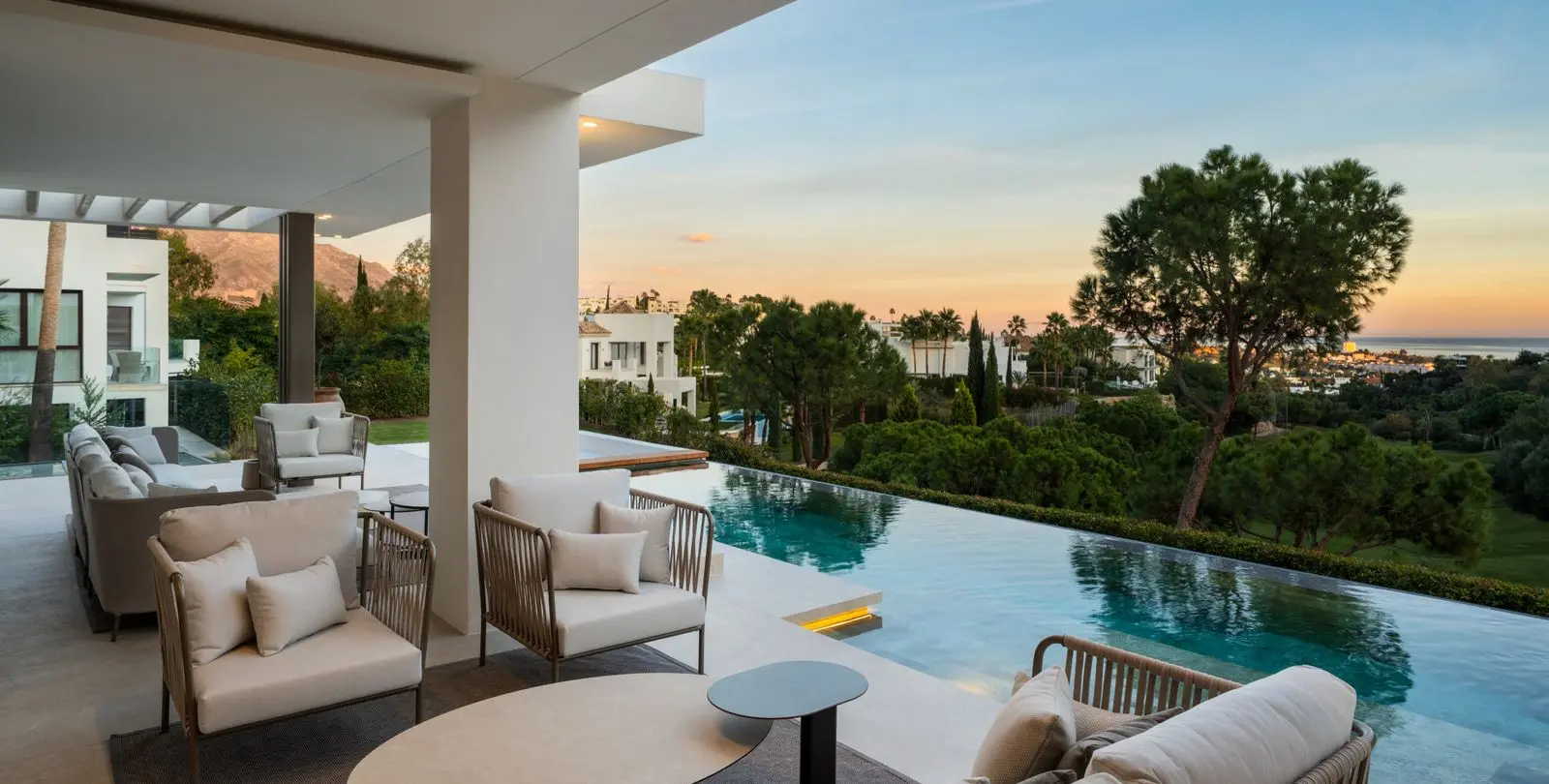 Venta de villa independiente en La Quinta 30