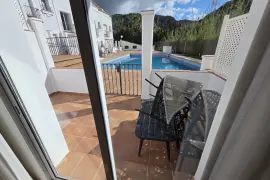 Image 6 thumb
