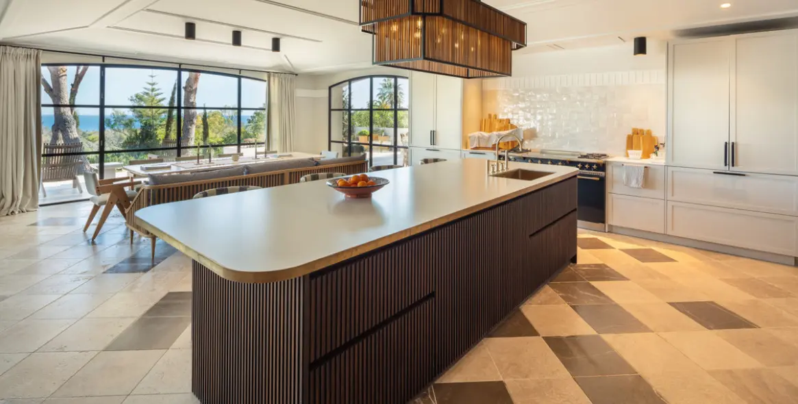 Продажа  отдельно стоящей виллы в The Golden Mile 11