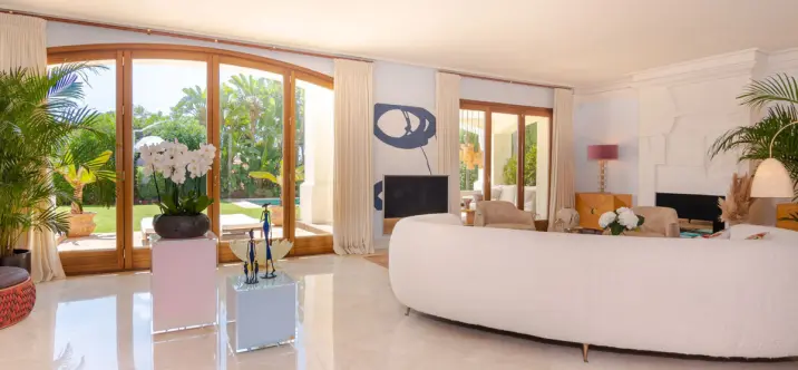 Alquiler a corto plazo de villa independiente en The Golden Mile 1