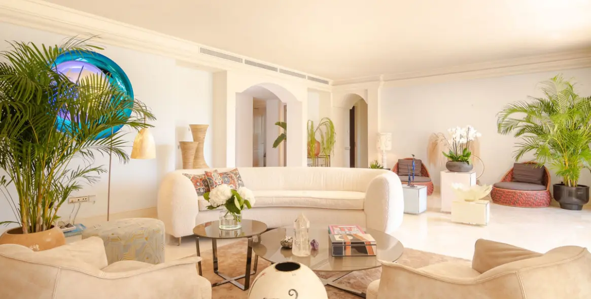 Краткосрочная аренда  отдельно стоящей виллы в The Golden Mile 3