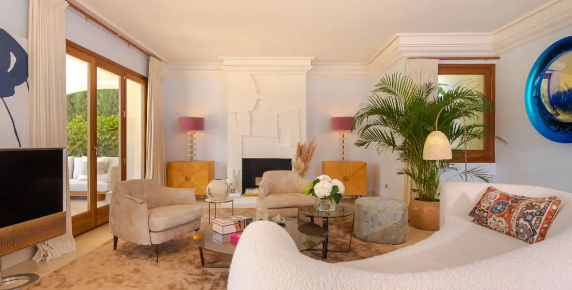 Краткосрочная аренда  отдельно стоящей виллы в The Golden Mile 4