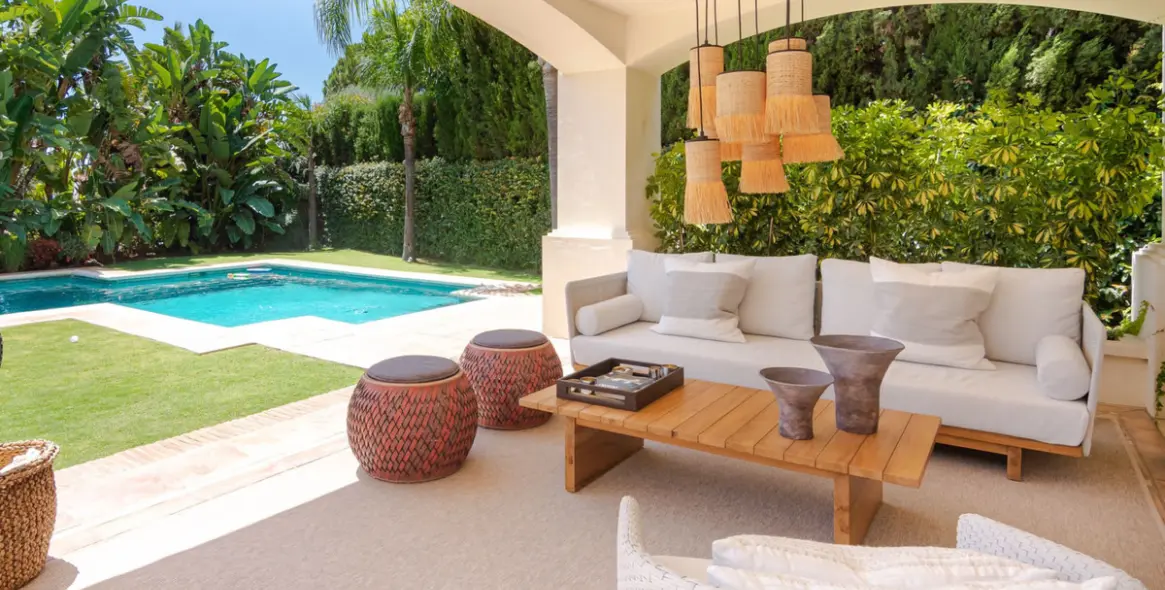 Краткосрочная аренда  отдельно стоящей виллы в The Golden Mile 5