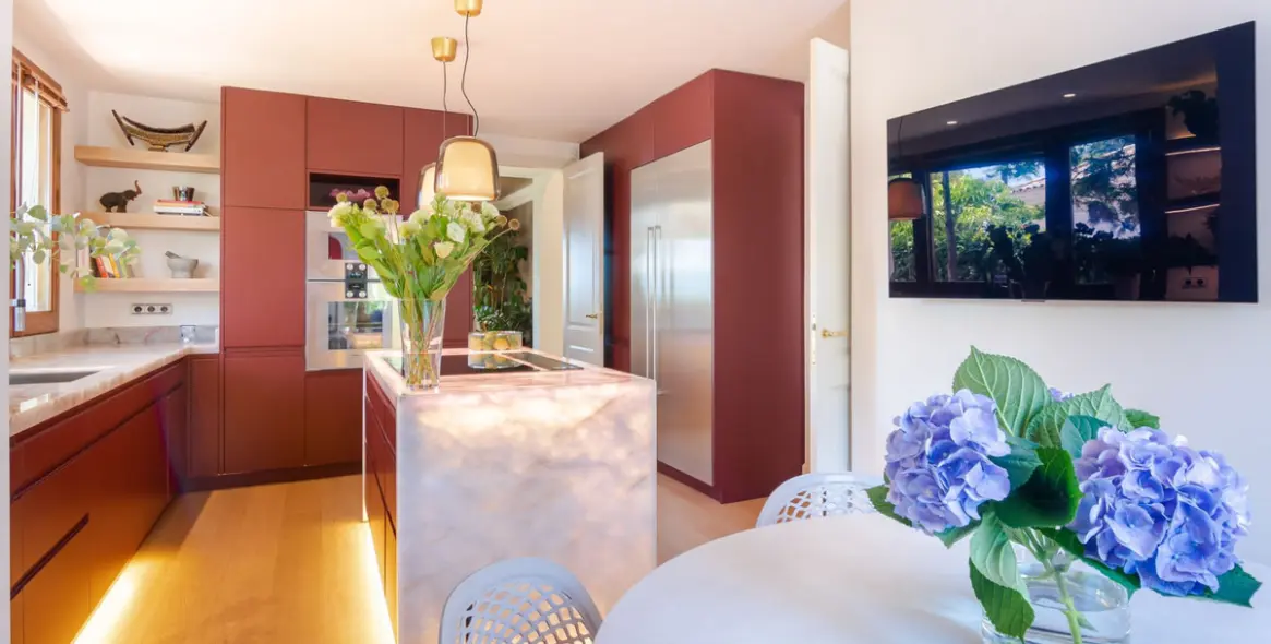 Краткосрочная аренда  отдельно стоящей виллы в The Golden Mile 10