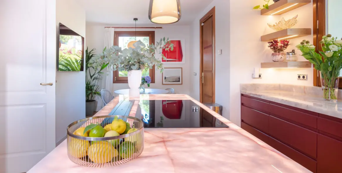 Краткосрочная аренда  отдельно стоящей виллы в The Golden Mile 11