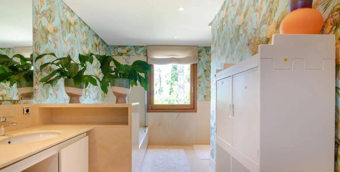 Краткосрочная аренда  отдельно стоящей виллы в The Golden Mile 18