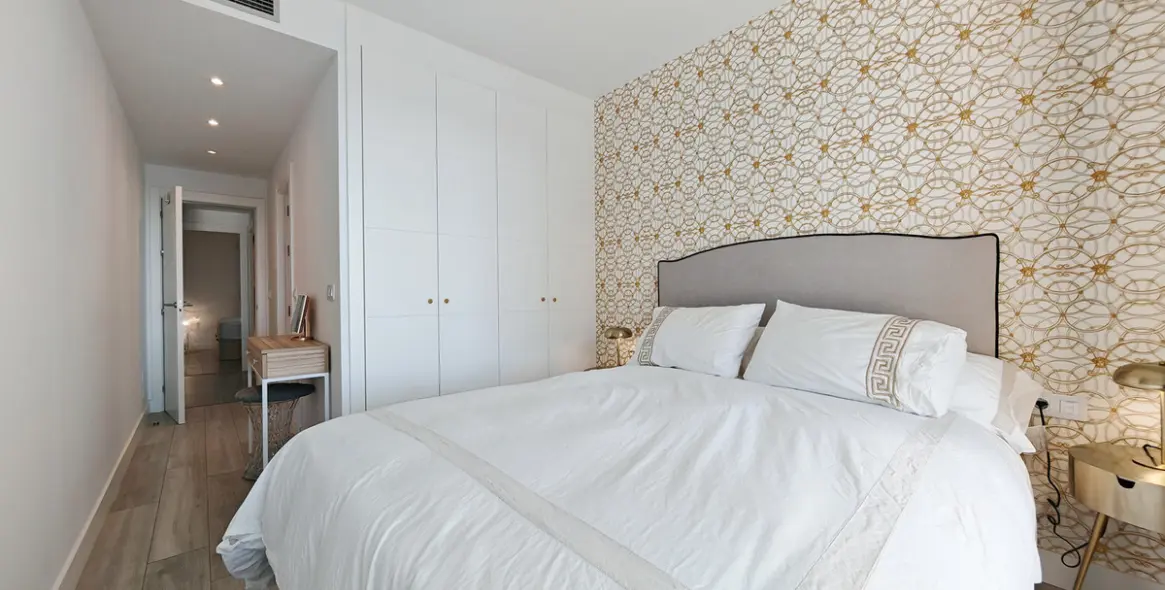 Sale of middle floor apartment in Manilva 10