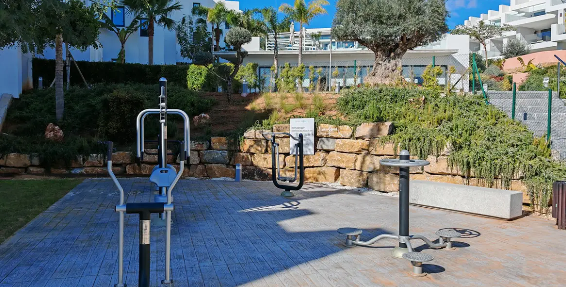 Sale of middle floor apartment in Manilva 21