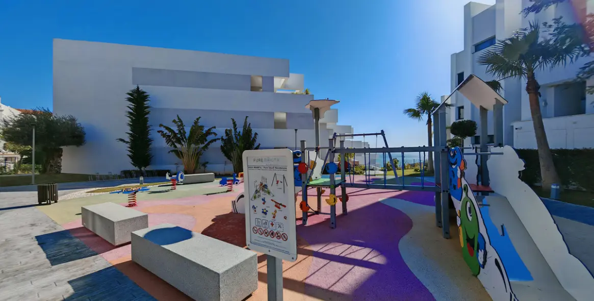 Sale of middle floor apartment in Manilva 22