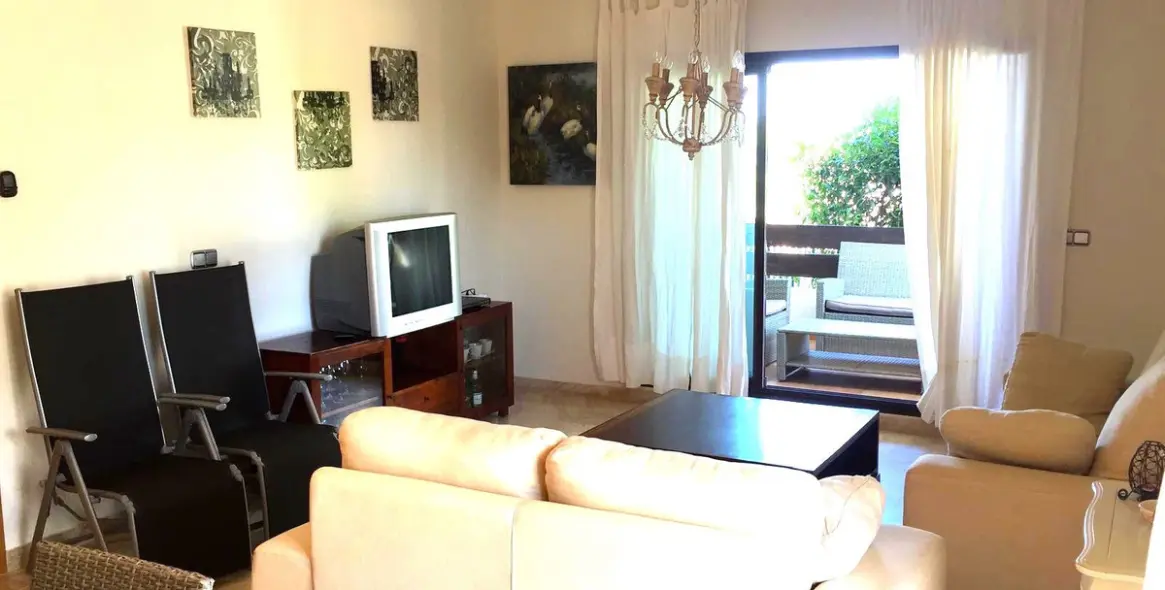 Продажа апартаментов на первом этаже в Doña Julia 2