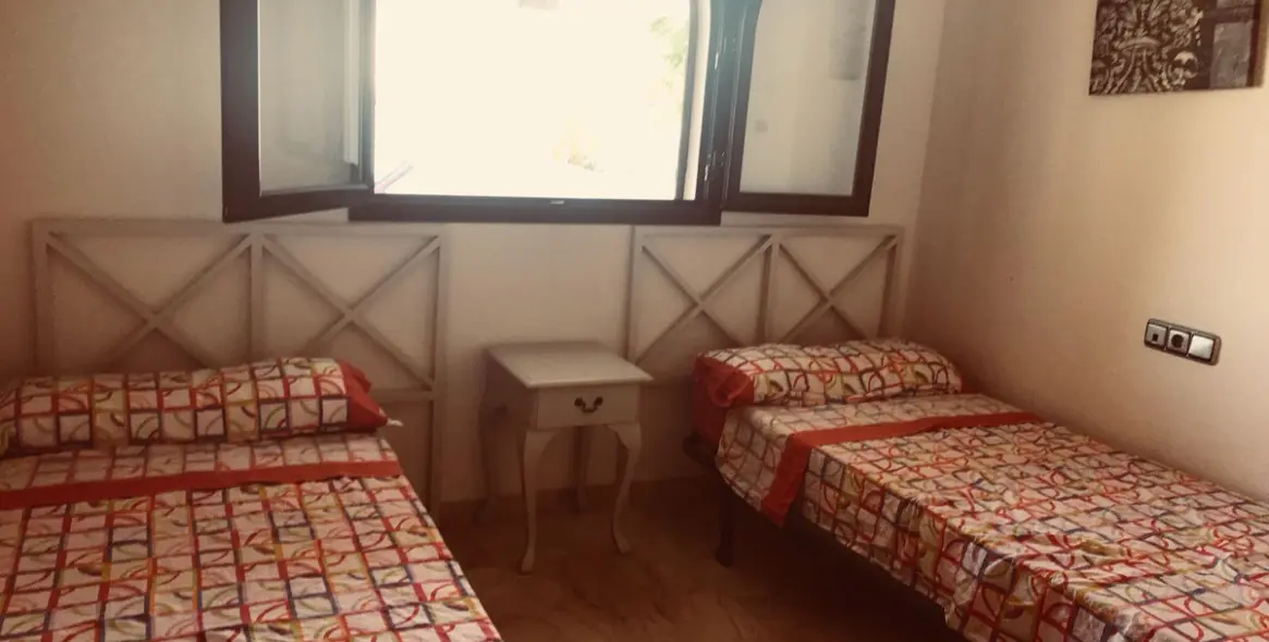 Продажа апартаментов на первом этаже в Doña Julia 7