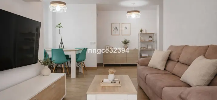 Venta de apartamento en planta media en Marbella 0