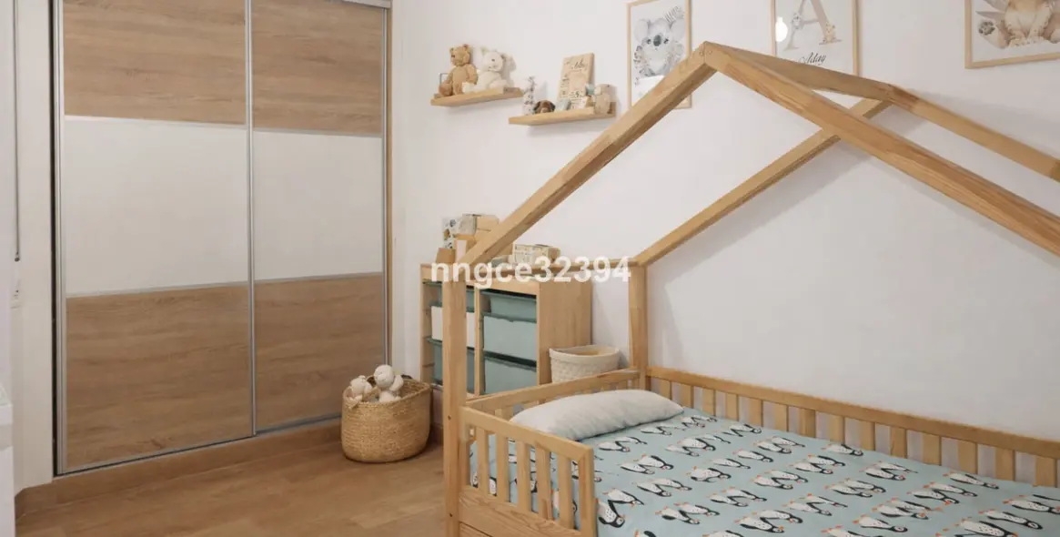 Sale of middle floor apartment in Marbella 13