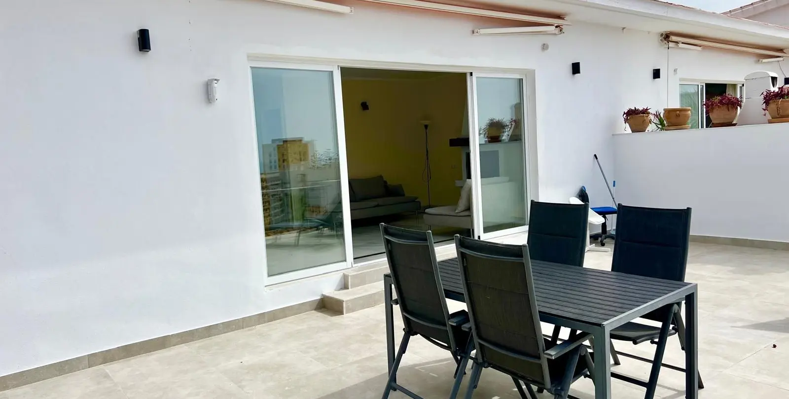 Sale of detached villa in Torreblanca 28