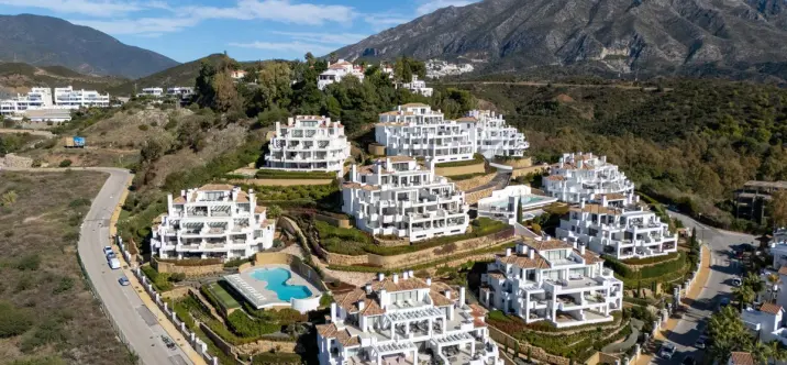 Venta de villa independiente en Nueva Andalucía 1