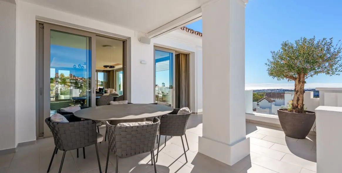 Sale of detached villa in Nueva Andalucía 5