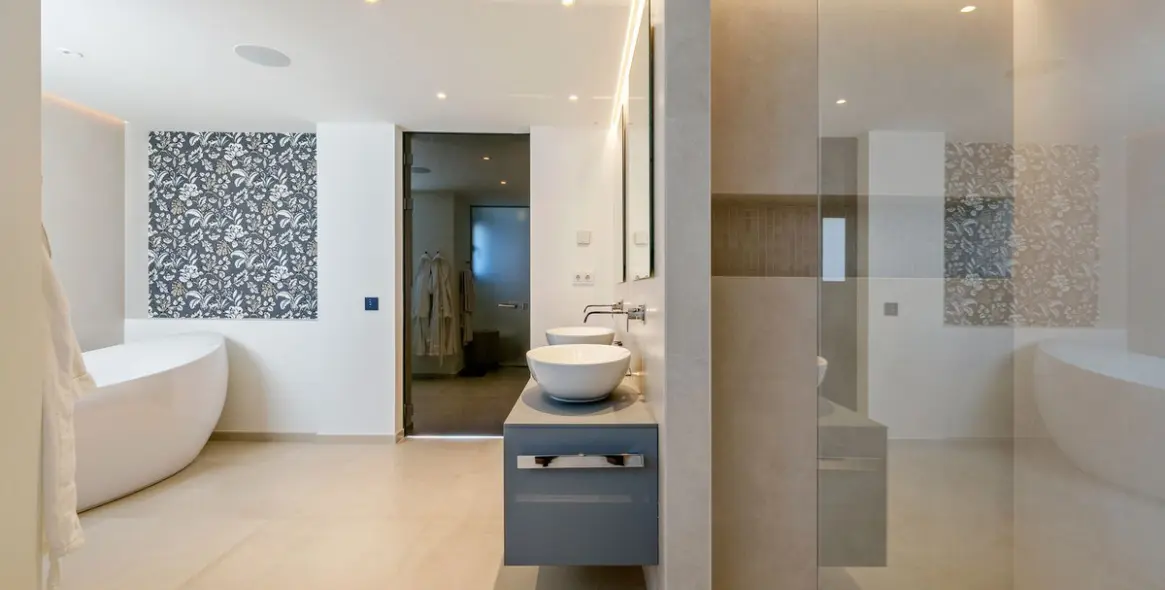 Sale of detached villa in Nueva Andalucía 14