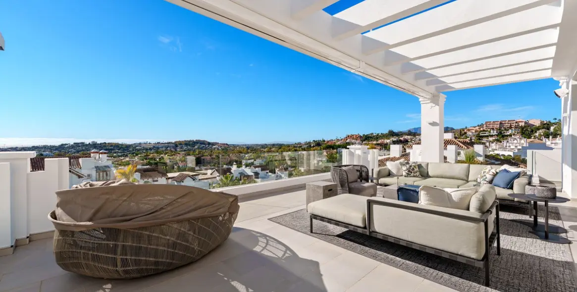 Sale of detached villa in Nueva Andalucía 22
