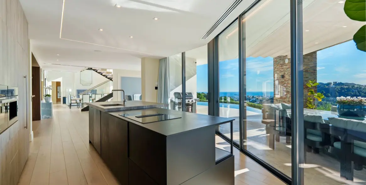 Продажа  отдельно стоящей виллы в Benahavís 9