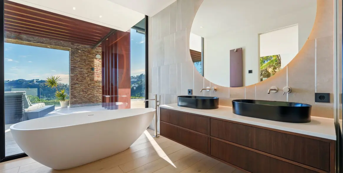 Продажа  отдельно стоящей виллы в Benahavís 15