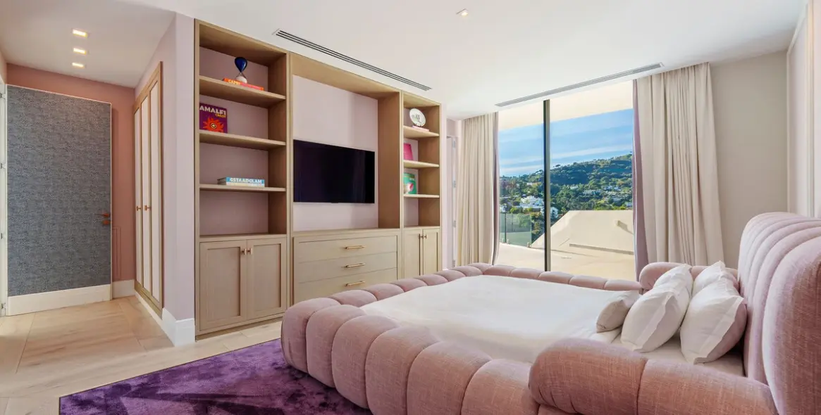 Продажа  отдельно стоящей виллы в Benahavís 17