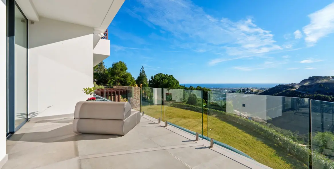 Продажа  отдельно стоящей виллы в Benahavís 24