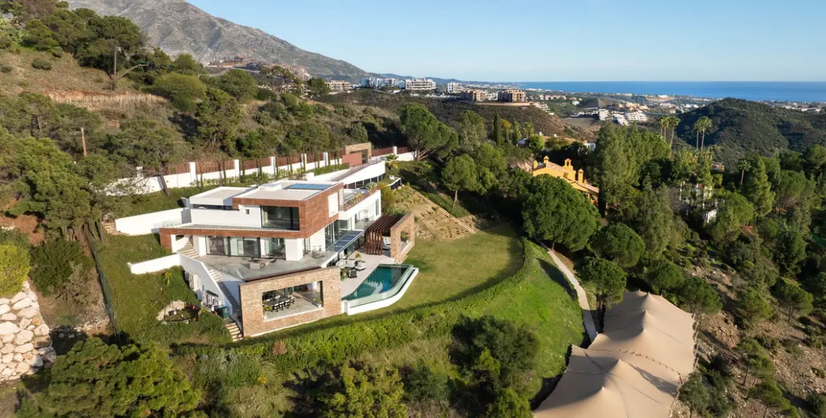 Продажа  отдельно стоящей виллы в Benahavís 28