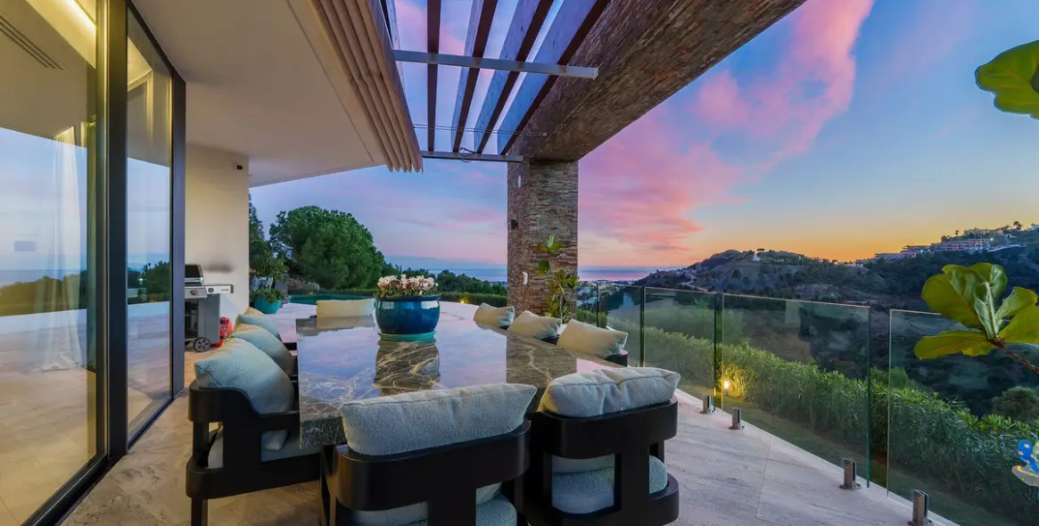 Продажа  отдельно стоящей виллы в Benahavís 31