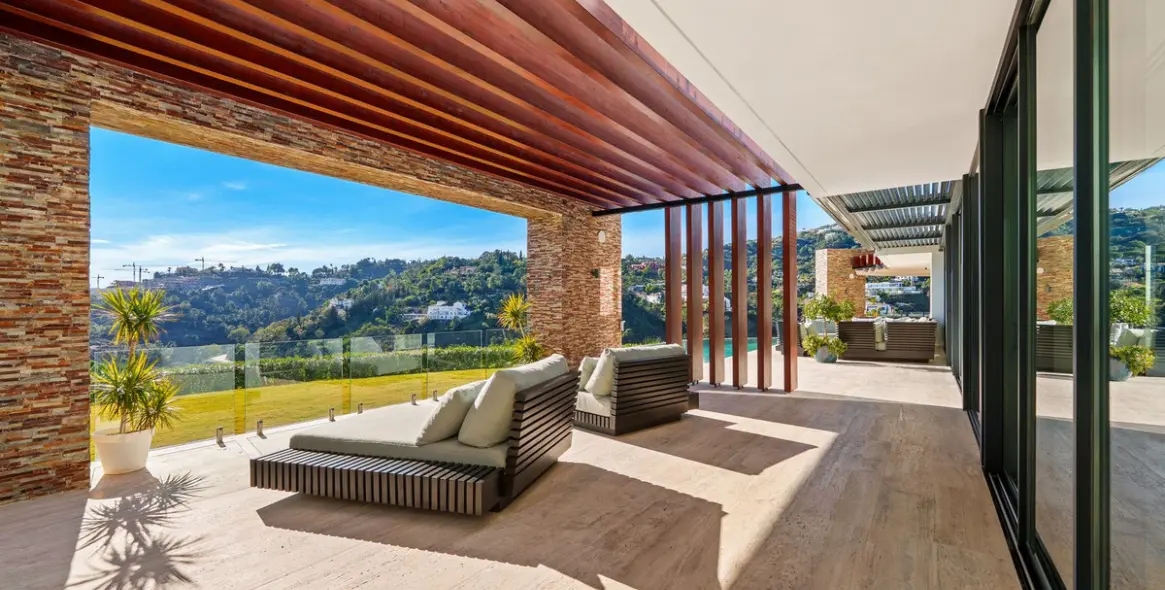 Продажа  отдельно стоящей виллы в Benahavís 33