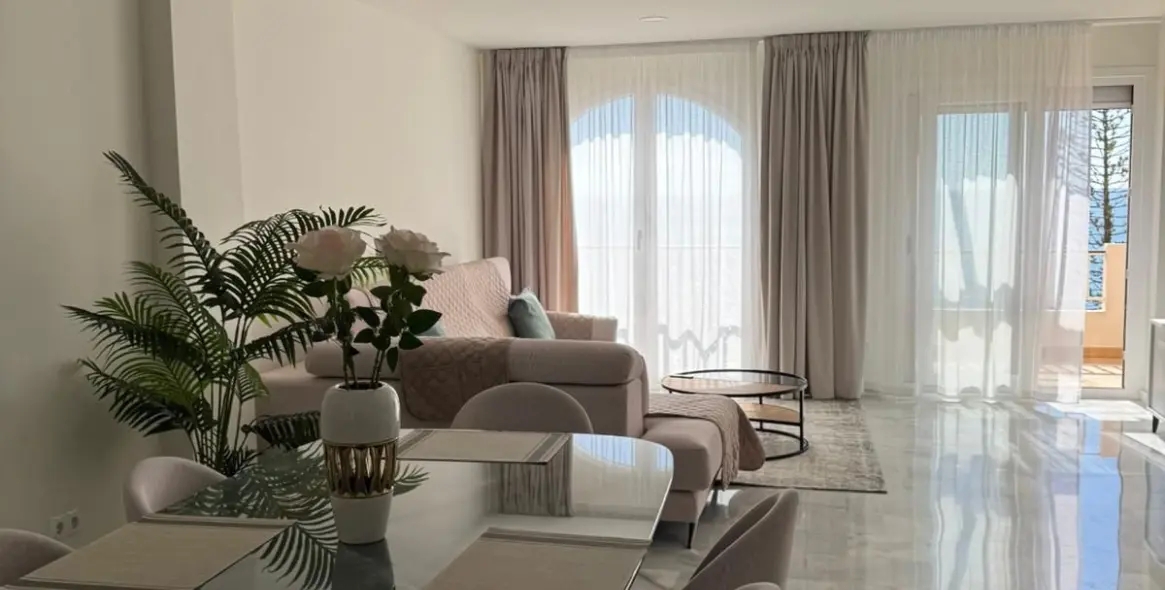 Долгосрочная аренда апартаментов на среднем этаже в Estepona 10