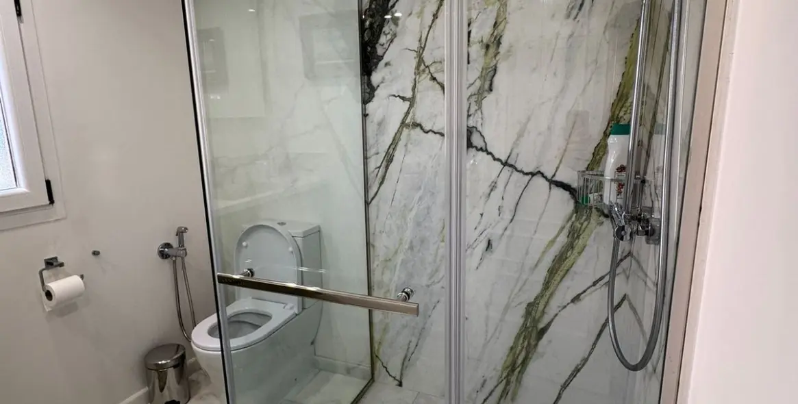 Долгосрочная аренда апартаментов на среднем этаже в Estepona 17