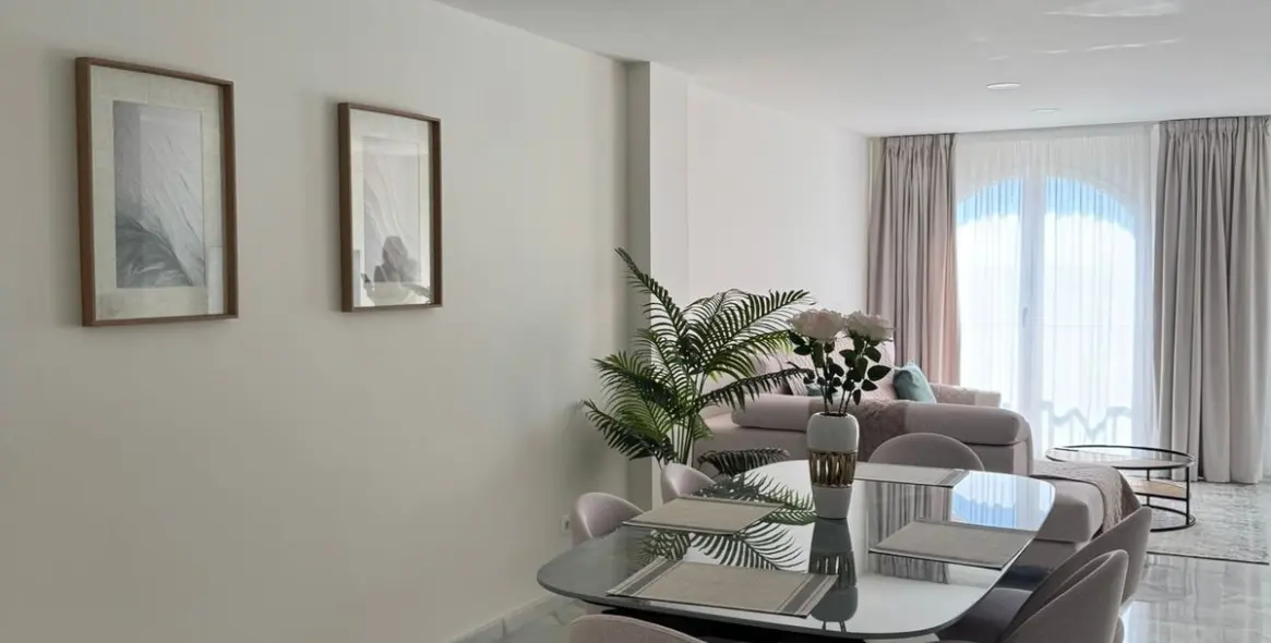 Долгосрочная аренда апартаментов на среднем этаже в Estepona 34