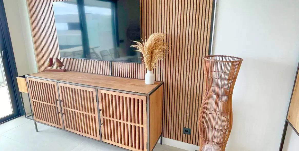 Alquiler a largo plazo de apartamento en planta media en Altos de los Monteros 8