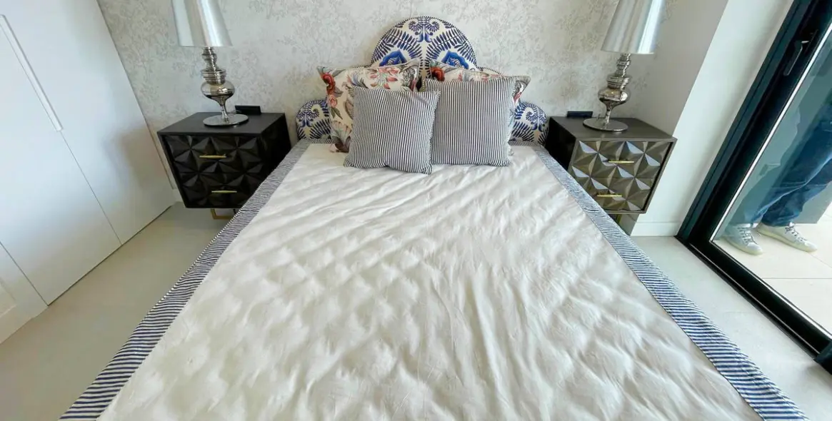 Alquiler a largo plazo de apartamento en planta media en Altos de los Monteros 25