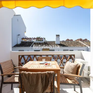 Sale of middle floor apartment in Benalmadena Costa