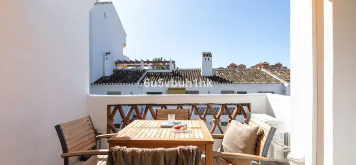 Sale of middle floor apartment in Benalmadena Costa 0