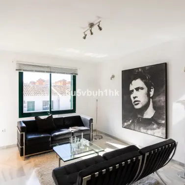 Sale of middle floor apartment in Benalmadena Costa