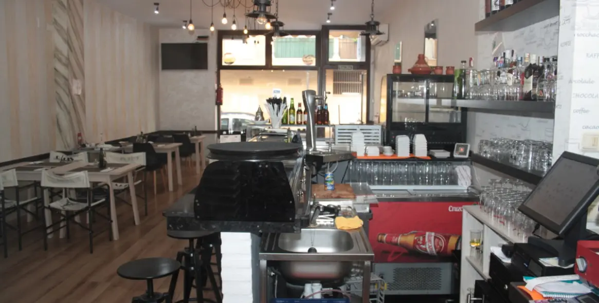 Sale of restaurant in Estepona 1