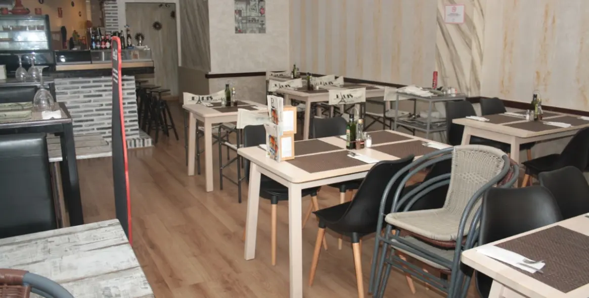 Sale of restaurant in Estepona 2