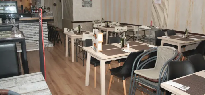 Sale of restaurant in Estepona 1