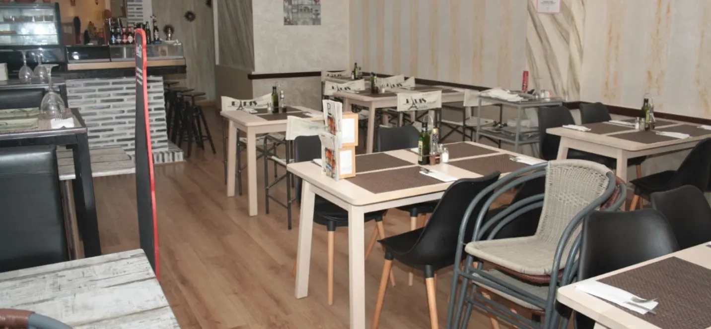 Sale of restaurant in Estepona 1