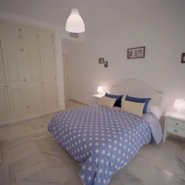 Sale of penthouse in Estepona