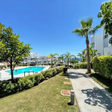Sale of ground floor apartment in La Duquesa