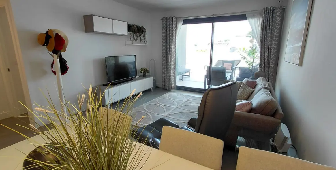Sale of ground floor apartment in La Duquesa 3