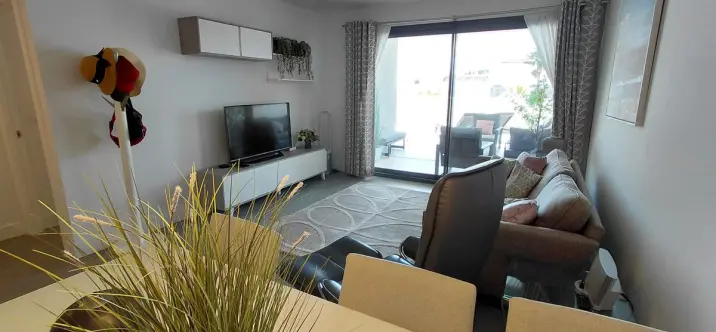 Sale of ground floor apartment in La Duquesa 2